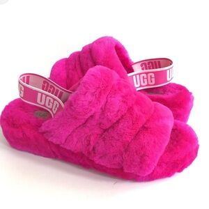 Super cute, warm barely used UGG Fluff Yeah Slide in Vibrant Pink